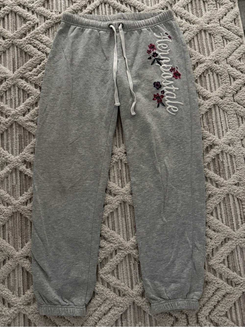 Y2K Aeropostale Gray Sweatpants with Floral Detail